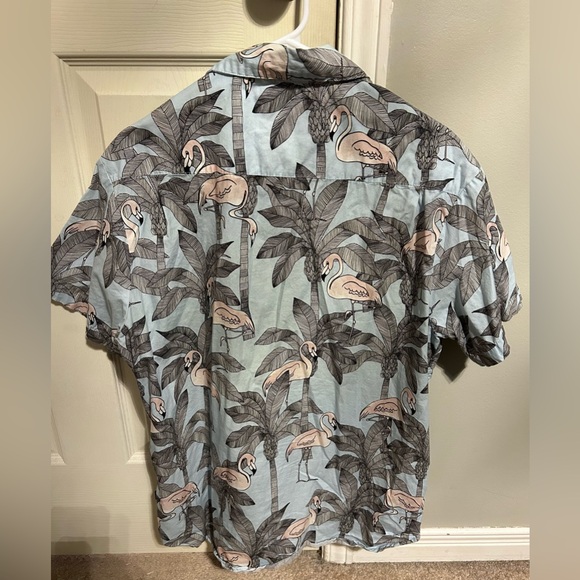 West Forty Nine men’s L button up short sleeve collar shirt flamingo pattern. - Picture 2 of 4
